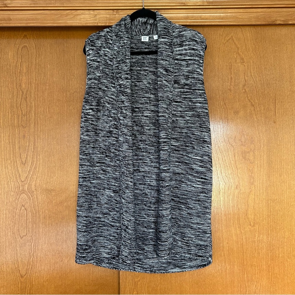 Gap Sweater Marled Textured Chunky Knit Vest in Black Combo Size Medium Layering